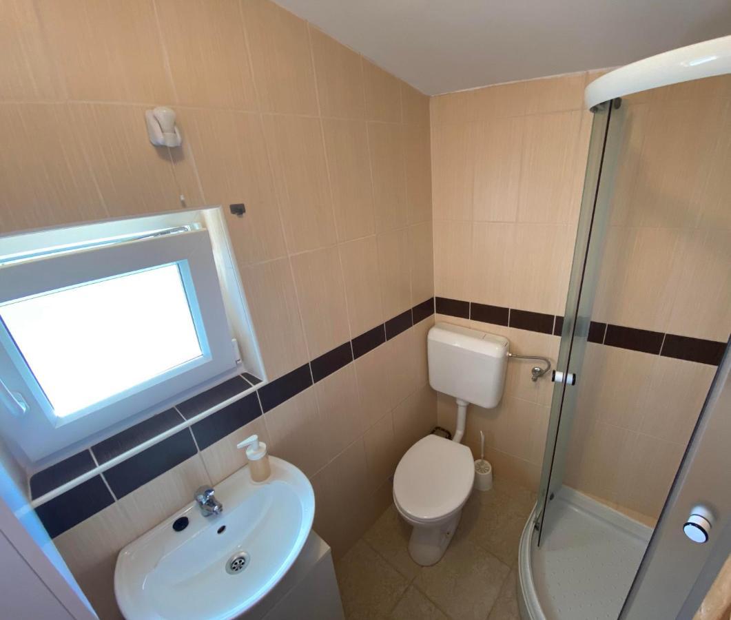 Beachfront Apartment Vir Zewnętrze zdjęcie