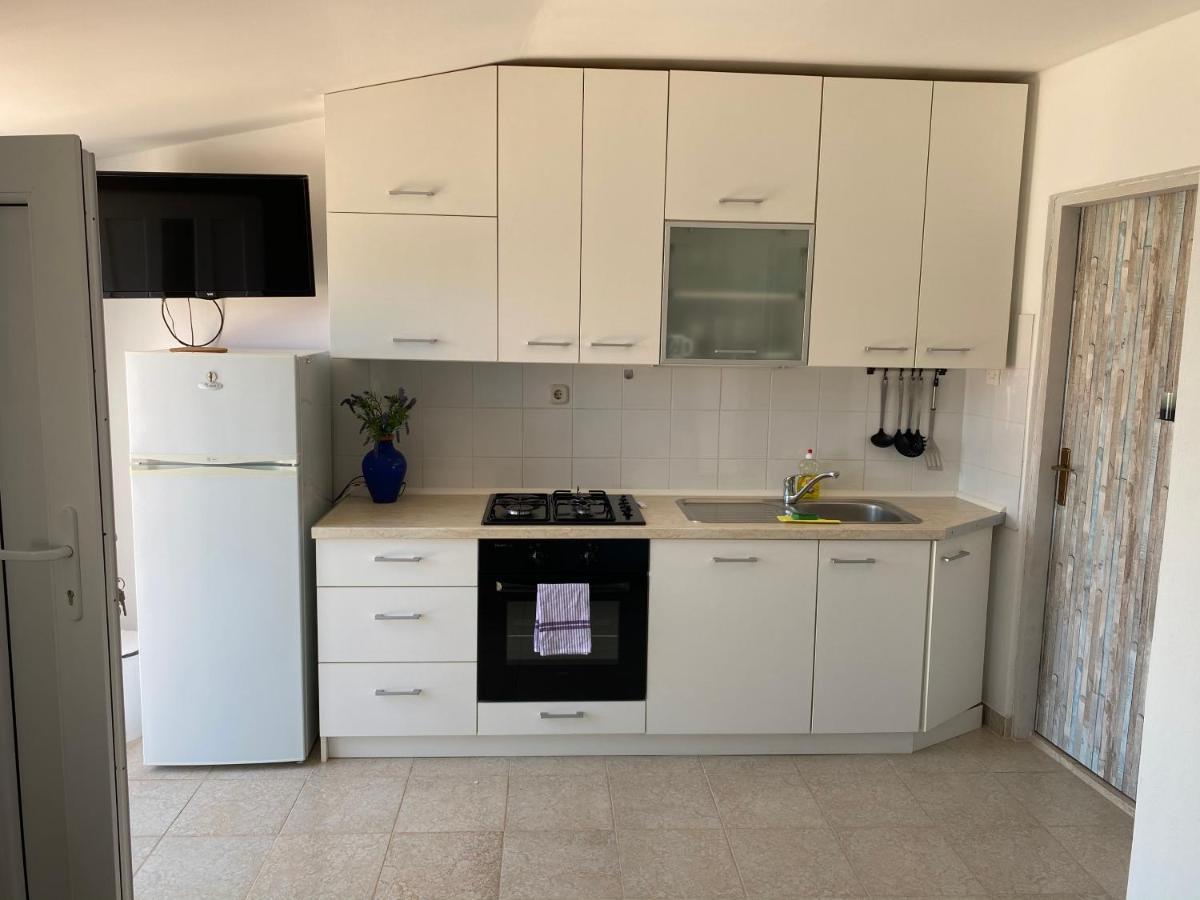 Beachfront Apartment Vir Zewnętrze zdjęcie